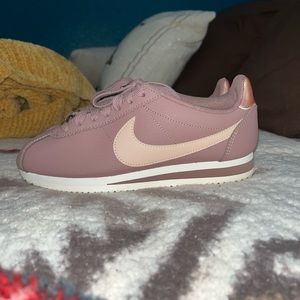 Nike Cortez